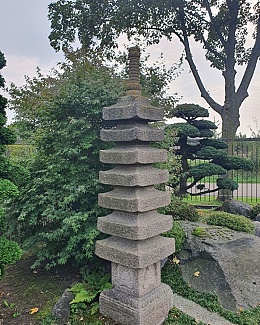 Antique 7 stage Pagoda 230cm